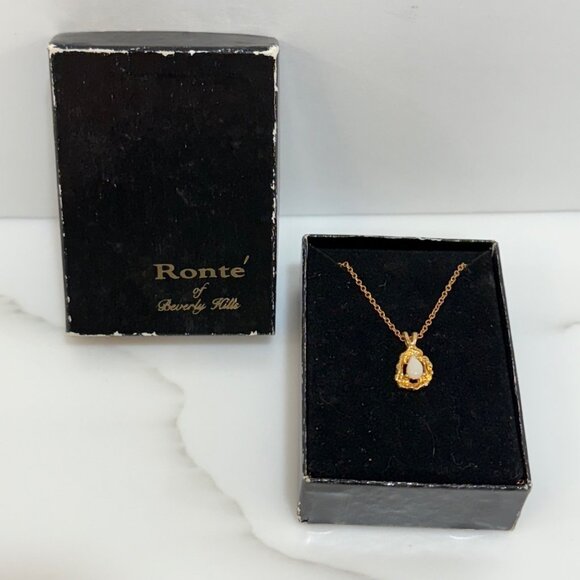 VTG 1983 Ronte of Beverly Hills Gold Vermeil Genuine Opal Necklace with Box - Picture 1 of 8